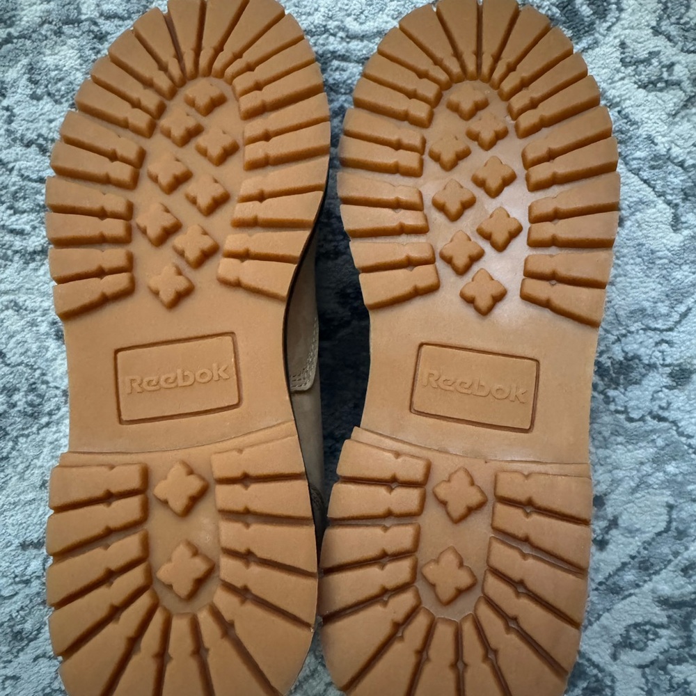 Men’s Reebok MLB Boots - Picture 5 of 6